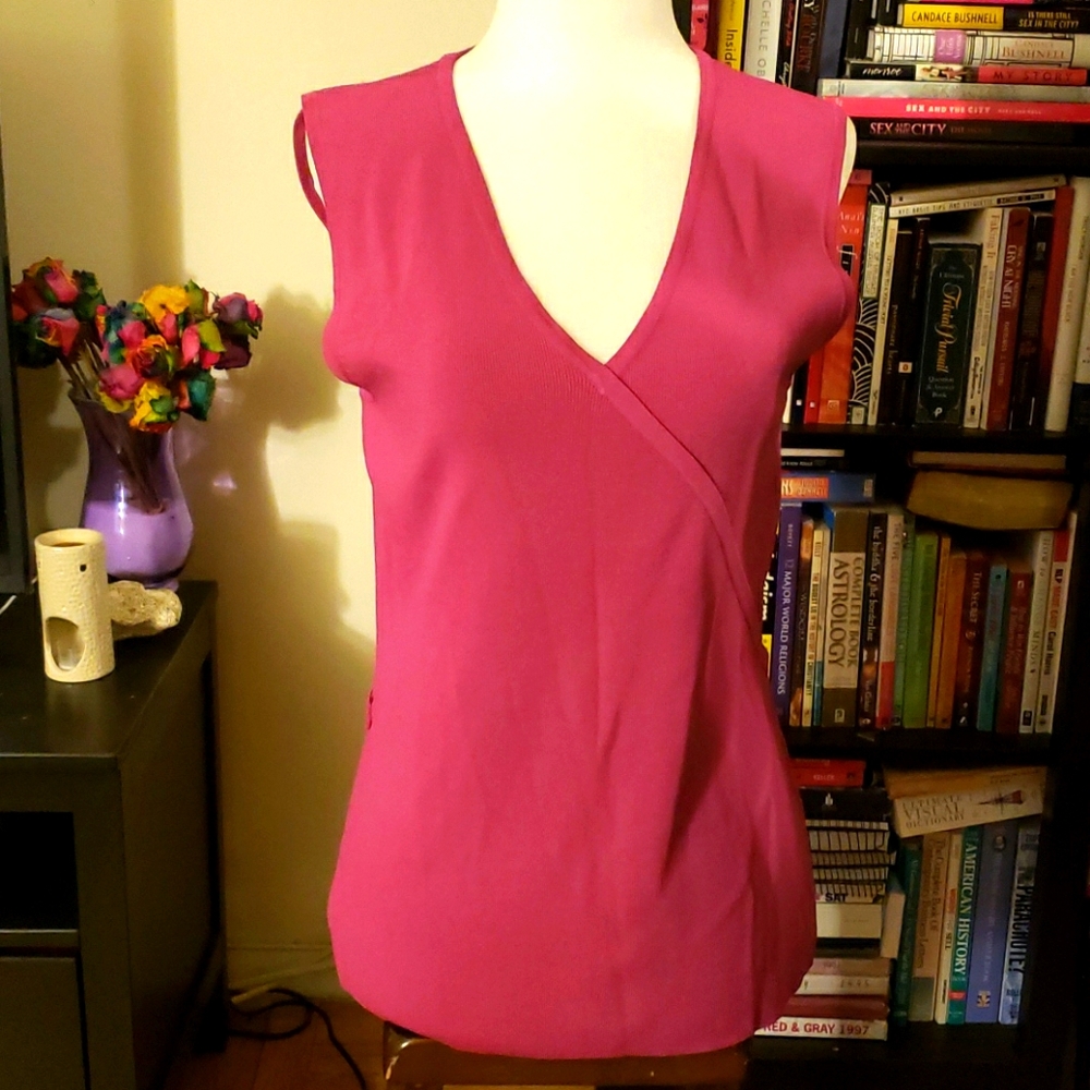 ❤️2 Ads/$20 - Fuschia top
